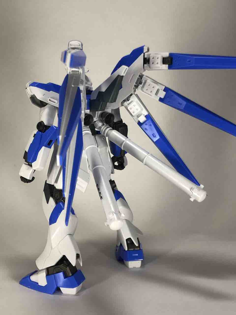hguc 144/1 Hi-v ガンダム HGUC 1/144 Hi-νガンダム｜バンダイ ホビーサイト