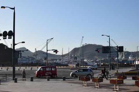 尾道駅前