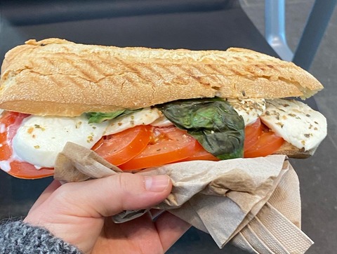 527B251B-09BD-4A24-8704-B35D9C84101A