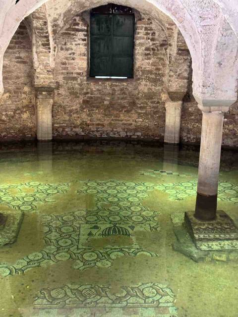 CD9CACFA-E79E-449B-82C8-FF4E716E5384