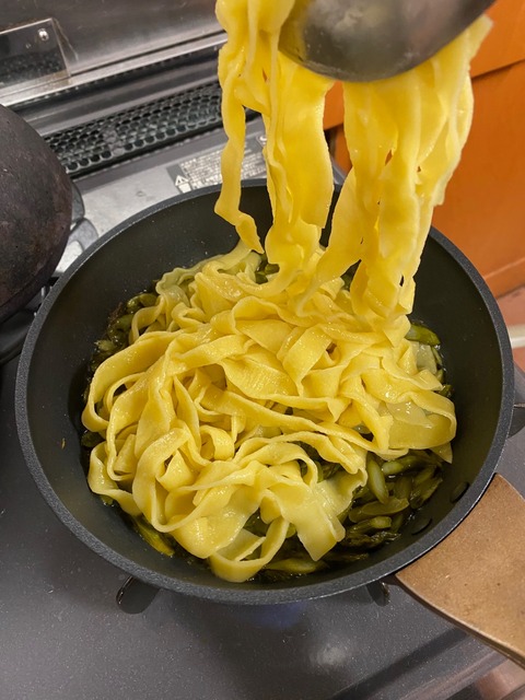 アスパラフェットチーネ5
