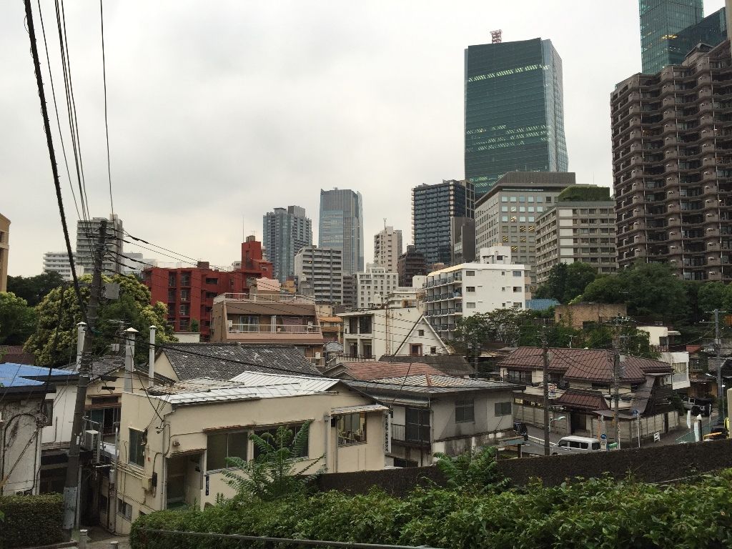 青緑のビル 住友不動産六本木グランドタワー Buraaruのblog 青緑のビル 住友不動産六本木グランドタワー Buraaruのblog