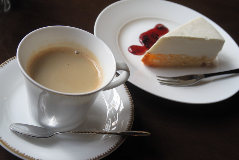 ぶらり 珈琲と手づくりレチーズケーキ 和蘭豆 秋田市 カメラを持ってぶらりと散歩 ぶらり 珈琲と手づくりレチーズケーキ 和蘭豆 秋田市 カメラを持ってぶらりと散歩