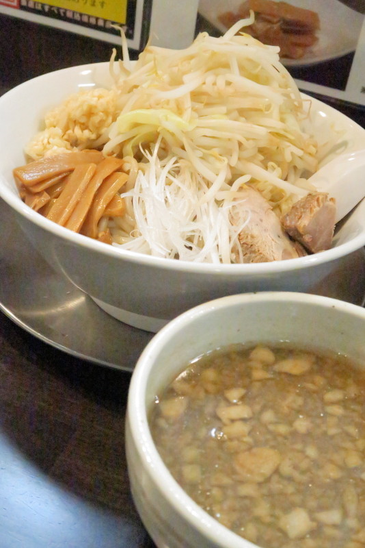 ぶらり つけ麺 極上拉麺 ハンサム侍 鹿角市 カメラを持ってぶらりと散歩