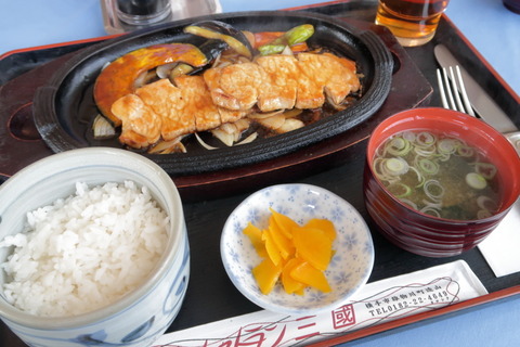 ぶらり、生姜焼定食@レストラン 三國【横手市】