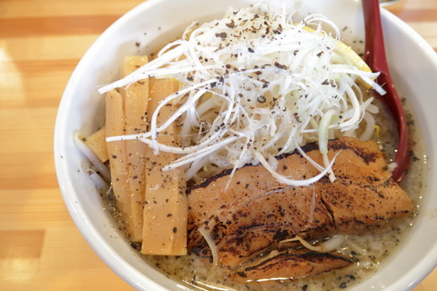 ぶらり、寒こうじ塩中華@丸美商店【横手市】