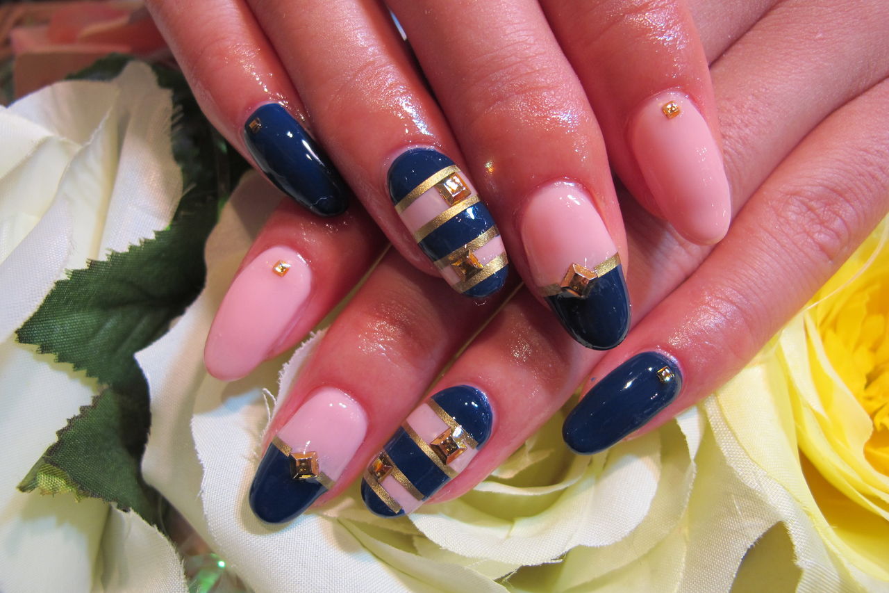 ネイビー ピンク ブラスパ ネイルブログ