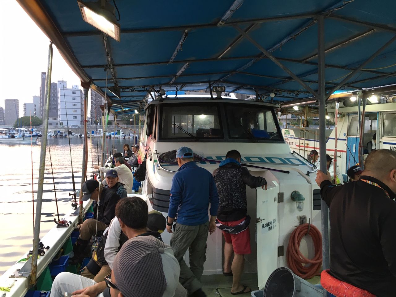 船からタコエギでタコを狙うぞ 2回目 In 明石沖 名田屋乗合船 ボーズが怖くて釣りができるかっ 船からタコエギでタコを狙うぞ 2回目 In 明石沖 名田屋乗合船 ボーズが怖くて釣りができるかっ