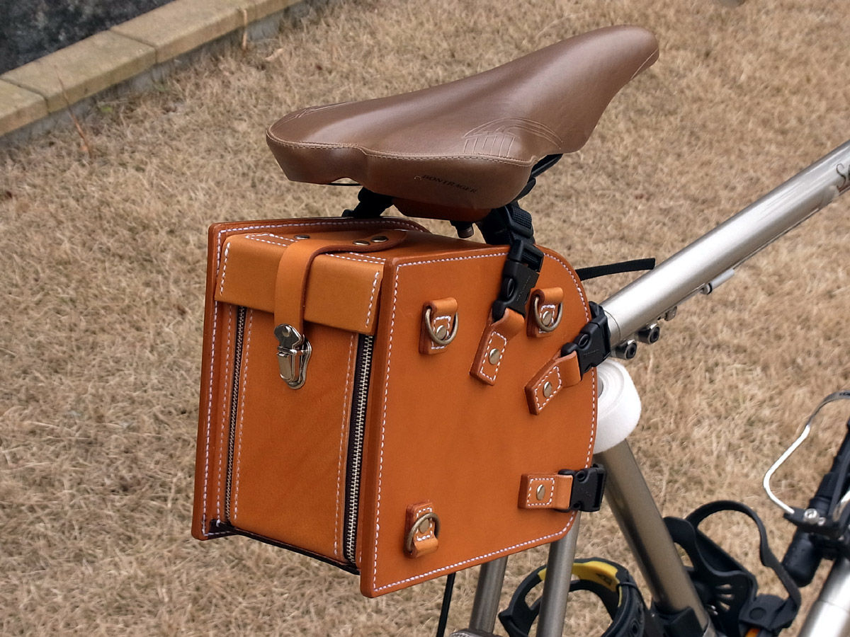 自転車 長い サドル