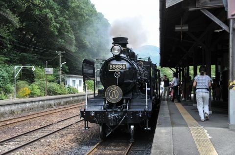 5564