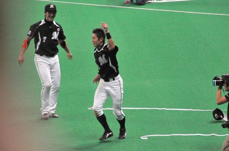 岡田幸文選手が引退を表明。 : マリンブルーの風
