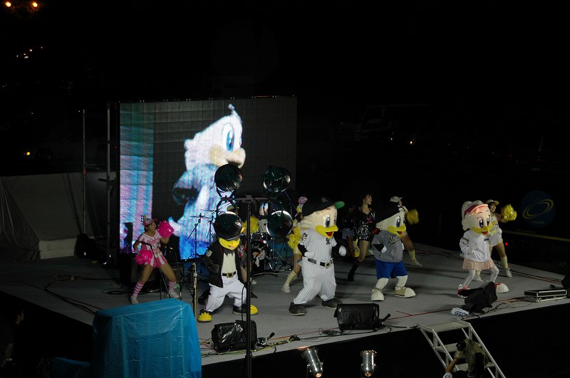 ����׳���