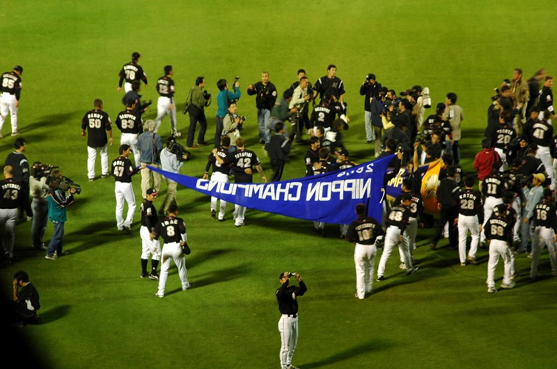 ���ͤȺ���