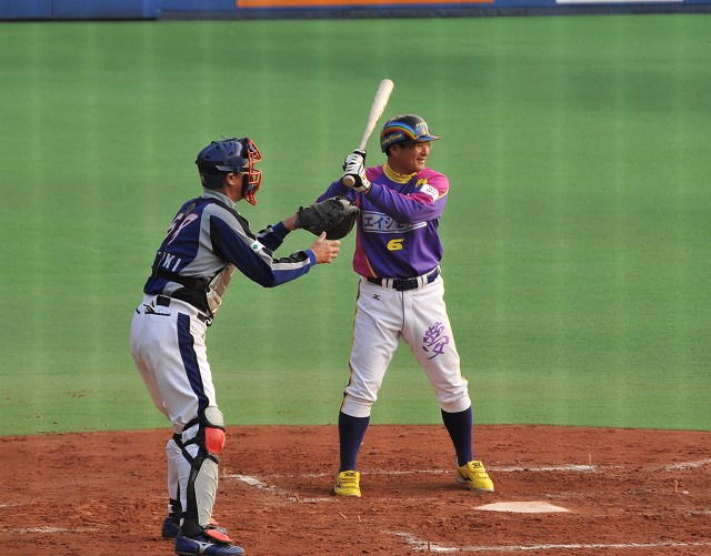 �裴���ʤϷɱ�