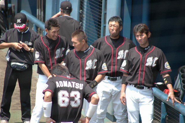 試合前に円陣を組む