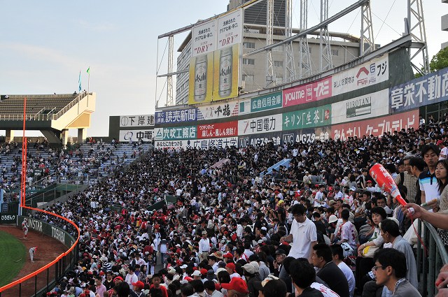 試合前のレフトスタンド
