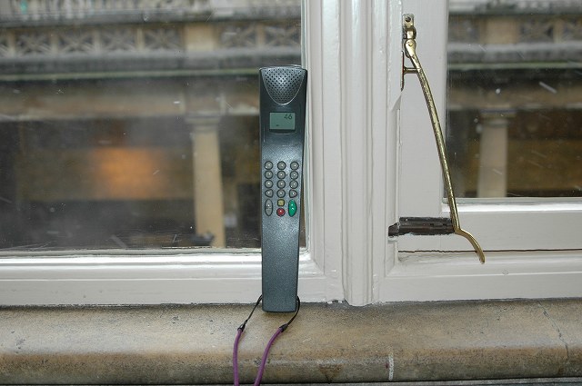 �����ɥơ���