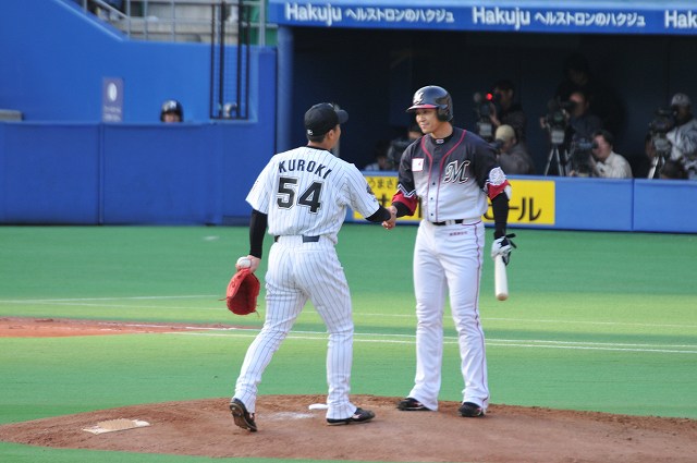 サブローと握手