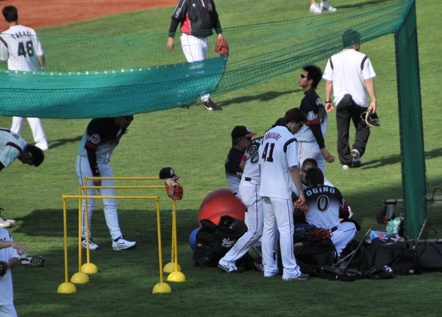 高木さんは帯同しているのに2軍落ち