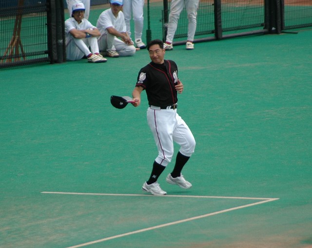 ��ǿ�������