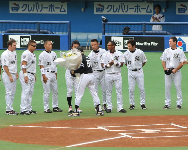 俊介と握手