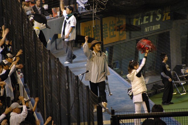 あのジントシオ氏がリードを取る