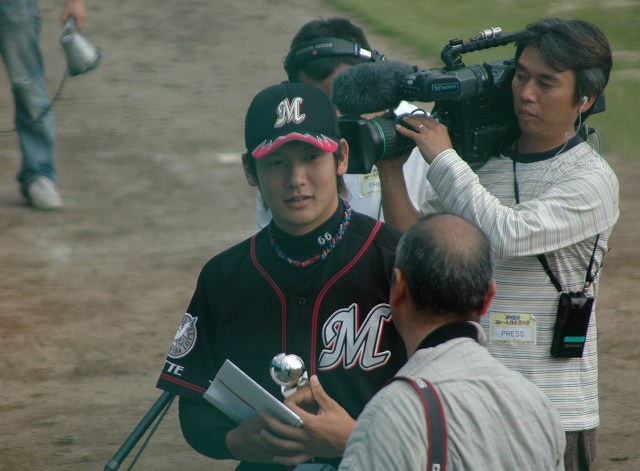 ���󥿥ӥ塼�����������