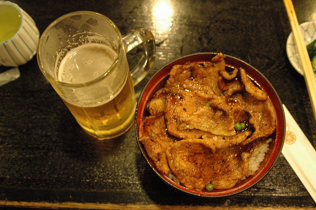 負けた日こそ 飲みにいく
