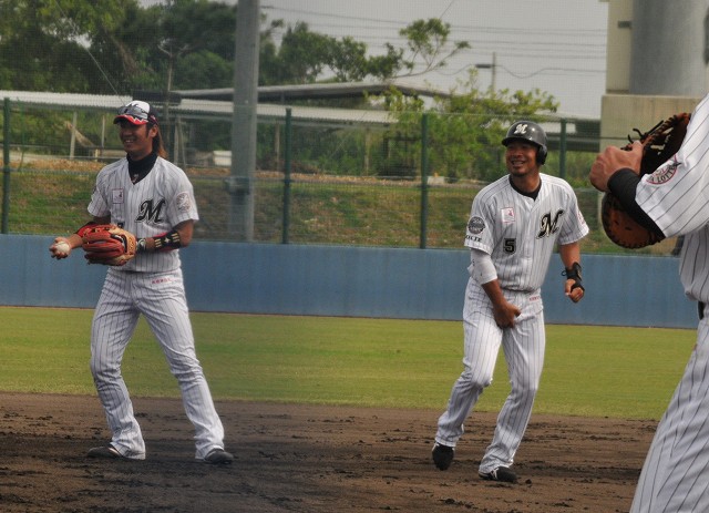 �ĥ襷����٤󤷤Ƥ�