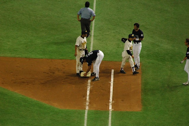 ベースを元に戻すギャオス