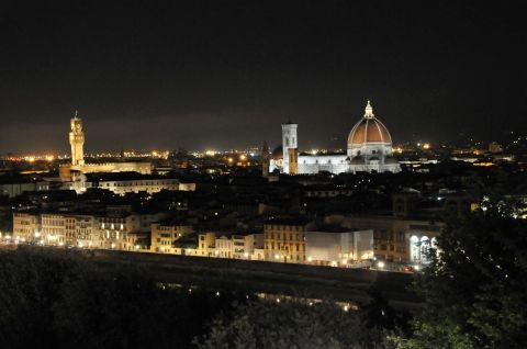 イタリア スイス旅行記 第26回 フィレンツェ観光 ミケランジェロ広場から夜景を堪能 マリンブルーの風 イタリア スイス旅行記 第26回 フィレンツェ観光 ミケランジェロ広場から夜景を堪能 マリンブルーの風