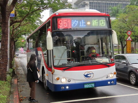 希少・ハードカバー本　日建設計林昌二グループの軌跡『空間と技術』SD別冊 Amazon | 川住製作所 2段式前カゴカバー ブラックドット KW