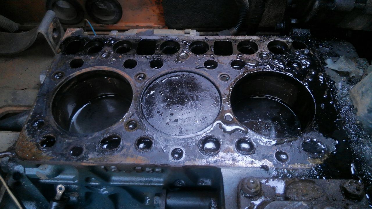 ユンボの修理 エンジン 飯田市の山奥で農業はじめた