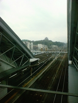 小田原駅から望む小田原城
