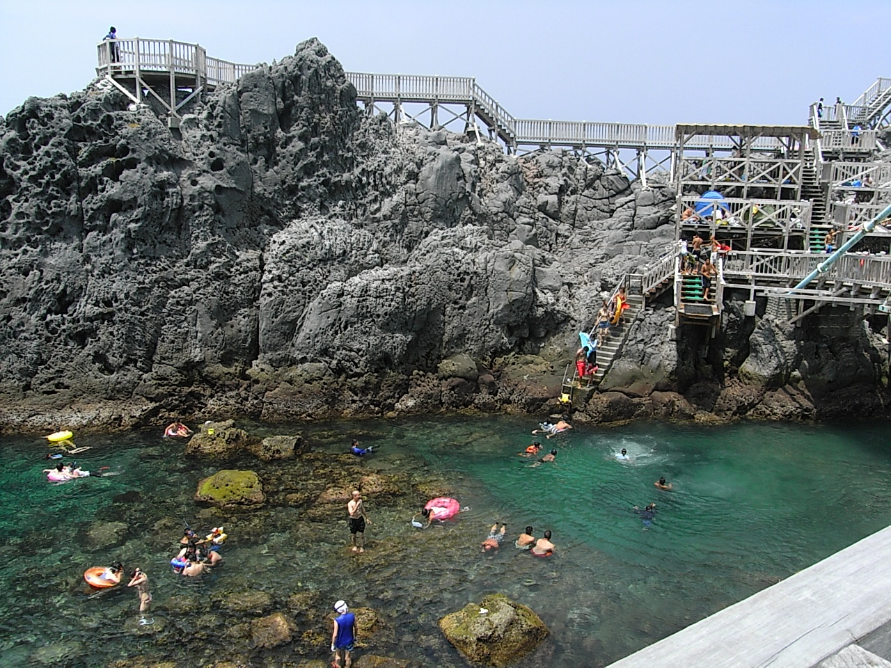 神津島の夏 赤崎遊歩道 季刊 オオマチ 神津島の夏 赤崎遊歩道 季刊 オオマチ