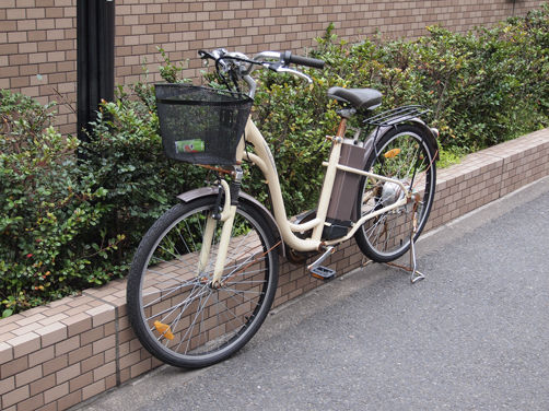 許せん放置自転車!!  そして公道走れない電動自転車を売るな!!!!