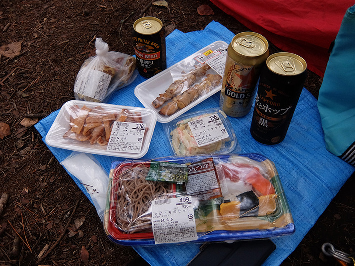 キャンプ飯