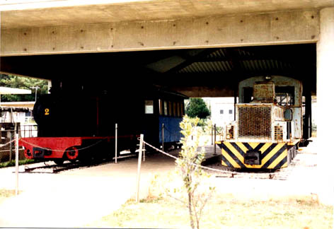 南大東島のさとうきび列車・廃線後を訪ねる