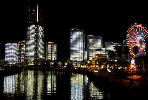 横浜の街をクリスマスランニング♪