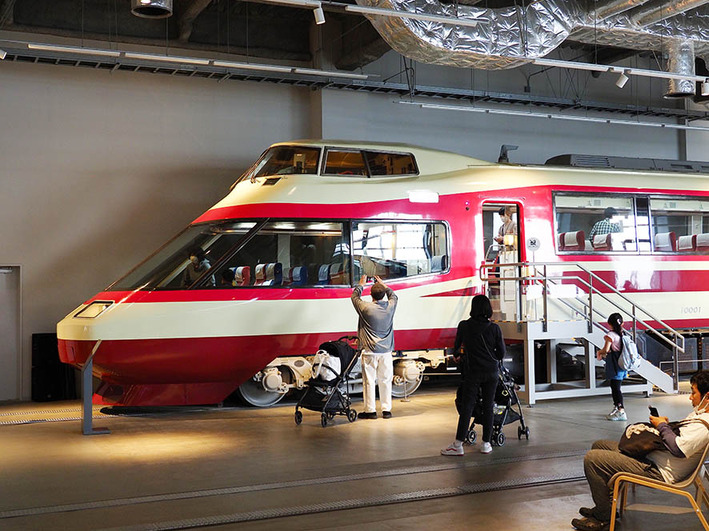 ロマンスカー20