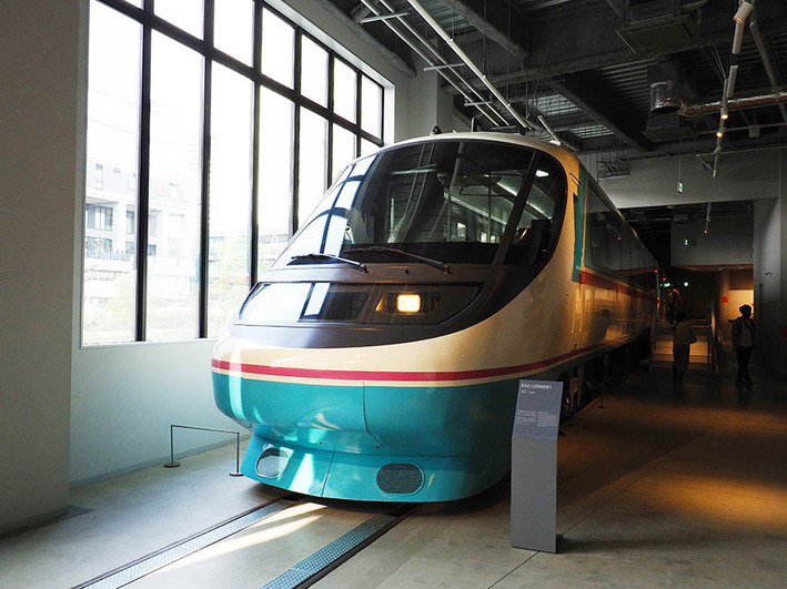 ロマンスカー21