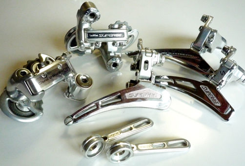 ロードレーサーの今昔/カンパやサンツアーが輝いていた時代 : 旅からす