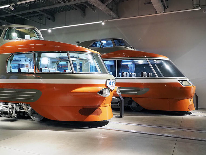 ロマンスカー16