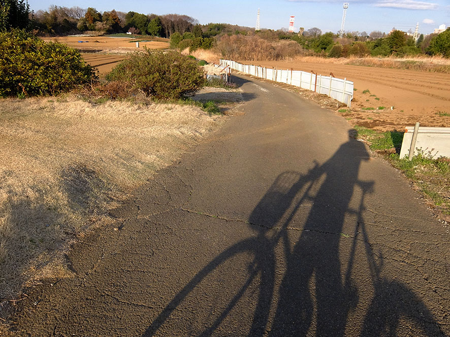 1円スタート:GPZ900R[16ガソリンタンク　※外観に大きな損傷無し　内部見える範囲にサビ無し]検GPZ750R｝G