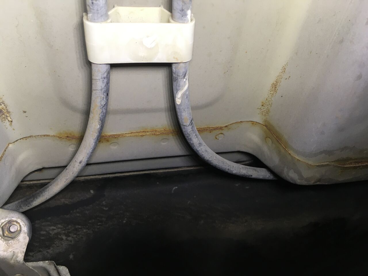 スバル r2 下回りの錆止め塗装 気まぐれ更新日記 車いじりとキャンピングカー旅行記 スバル r2 下回りの錆止め塗装 気まぐれ更新日記 車いじりとキャンピングカー旅行記