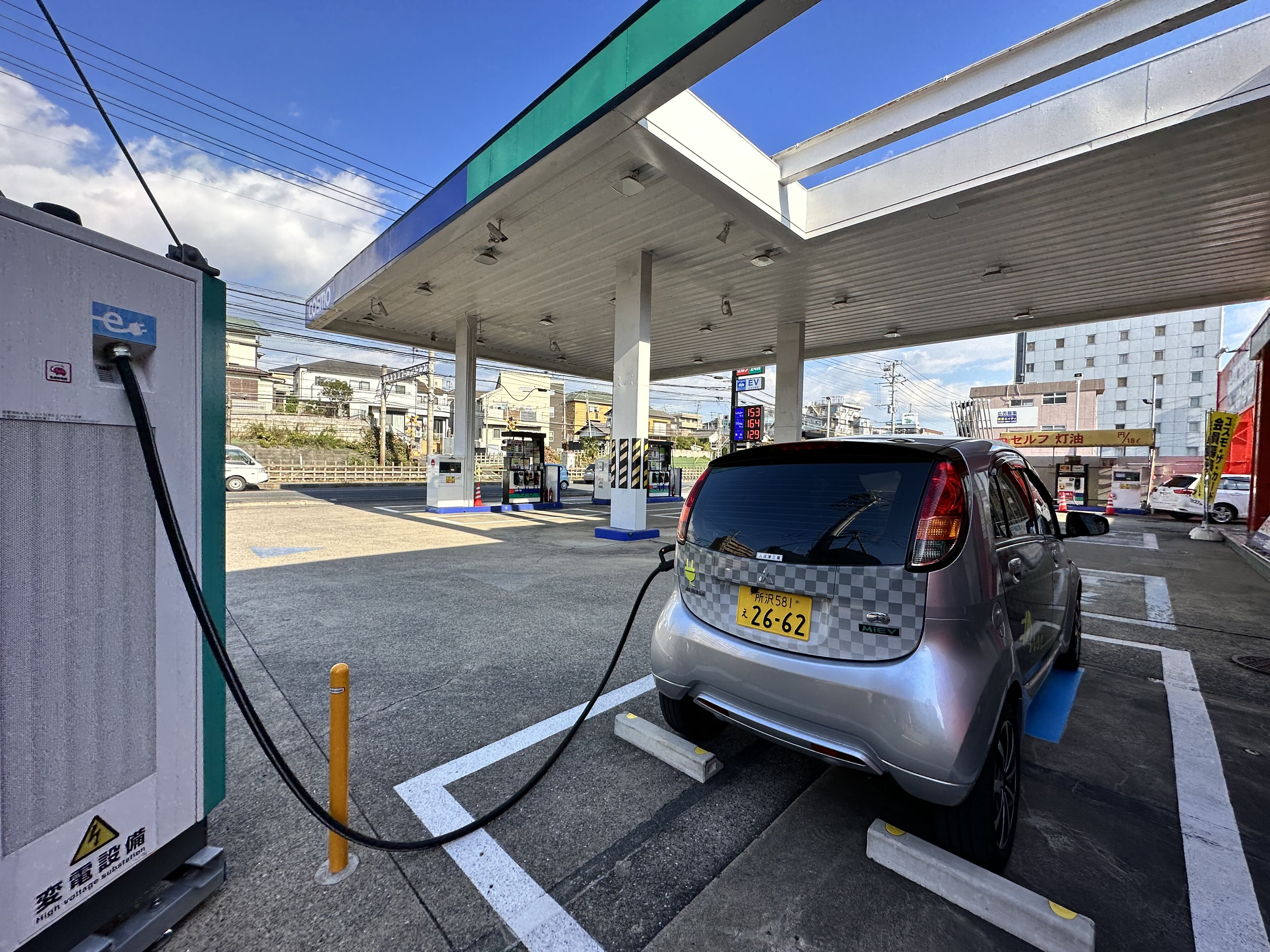 三菱 アイミーブ 「電気自動車にFFヒーター装着」（灯油 ストーブ