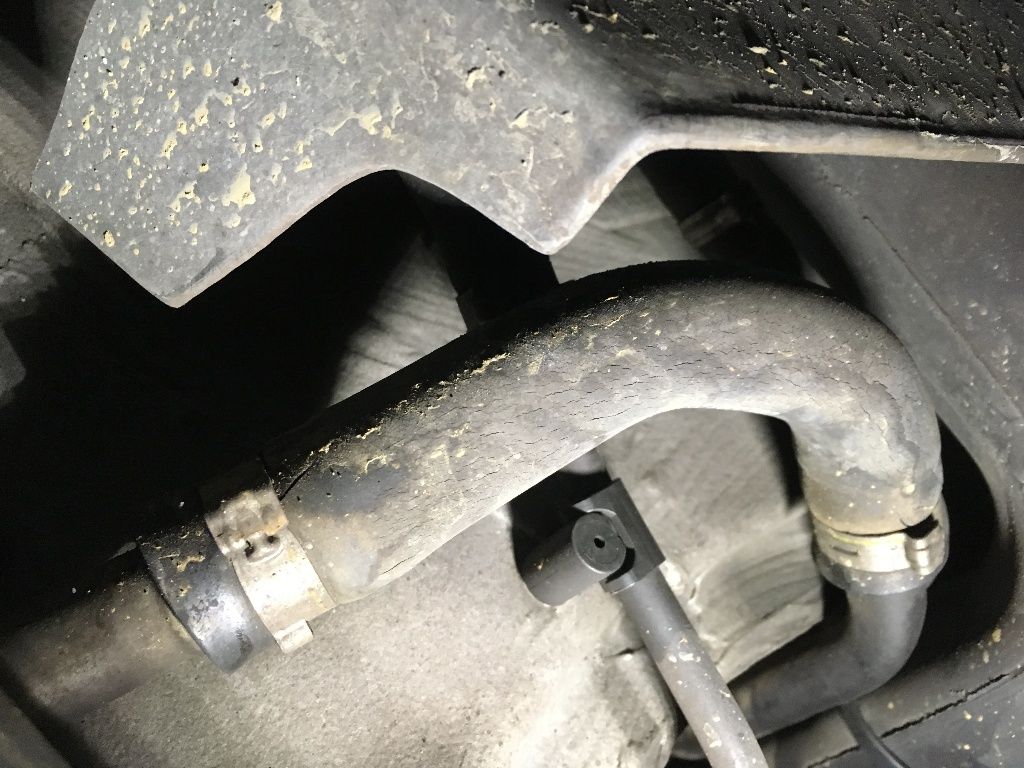 W2 燃料漏れ 欧州車は給油時 ガソリンを口まで入れちゃいけない 気まぐれ更新日記 車いじりとキャンピングカー旅行記