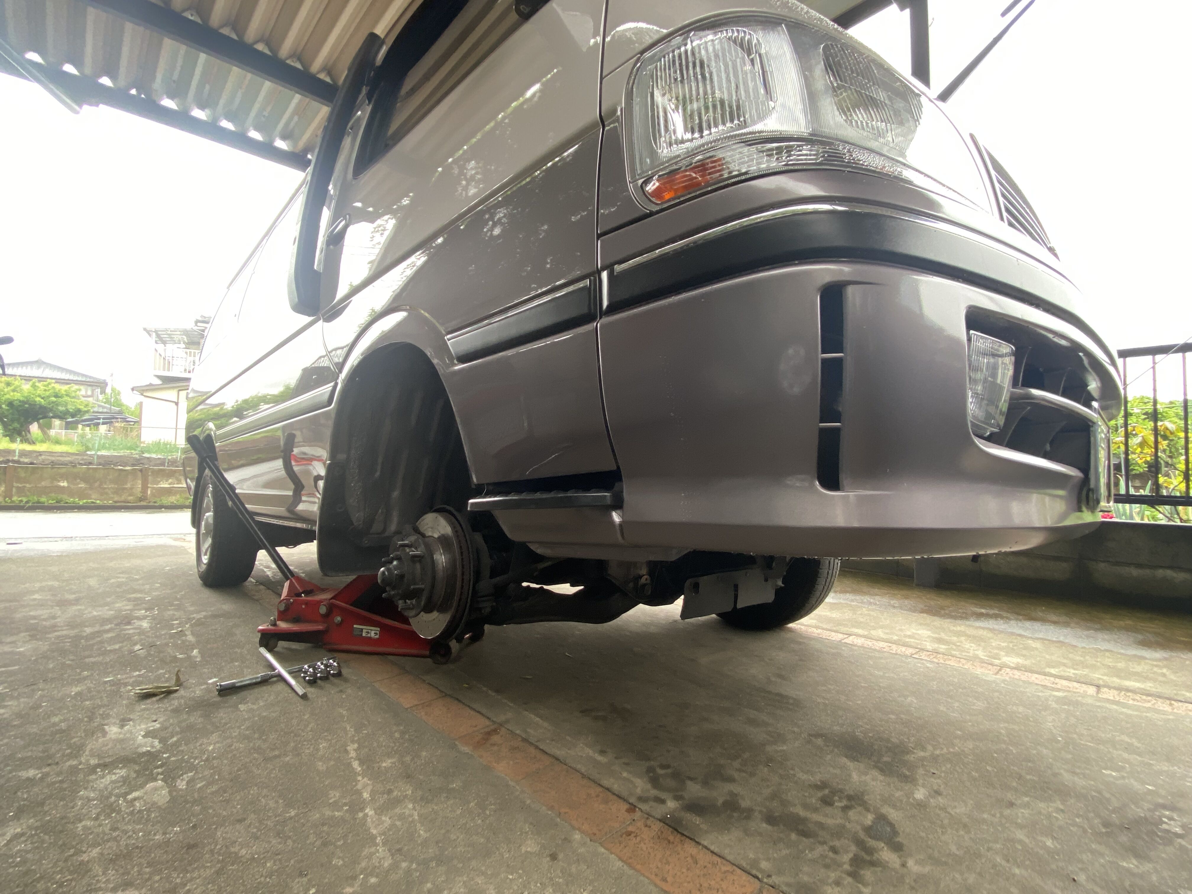 100系ハイエースワゴン　フロントブレーキピストン 100系ハイエースワゴン フロントブレーキピストン ☆気まぐれ更新日記