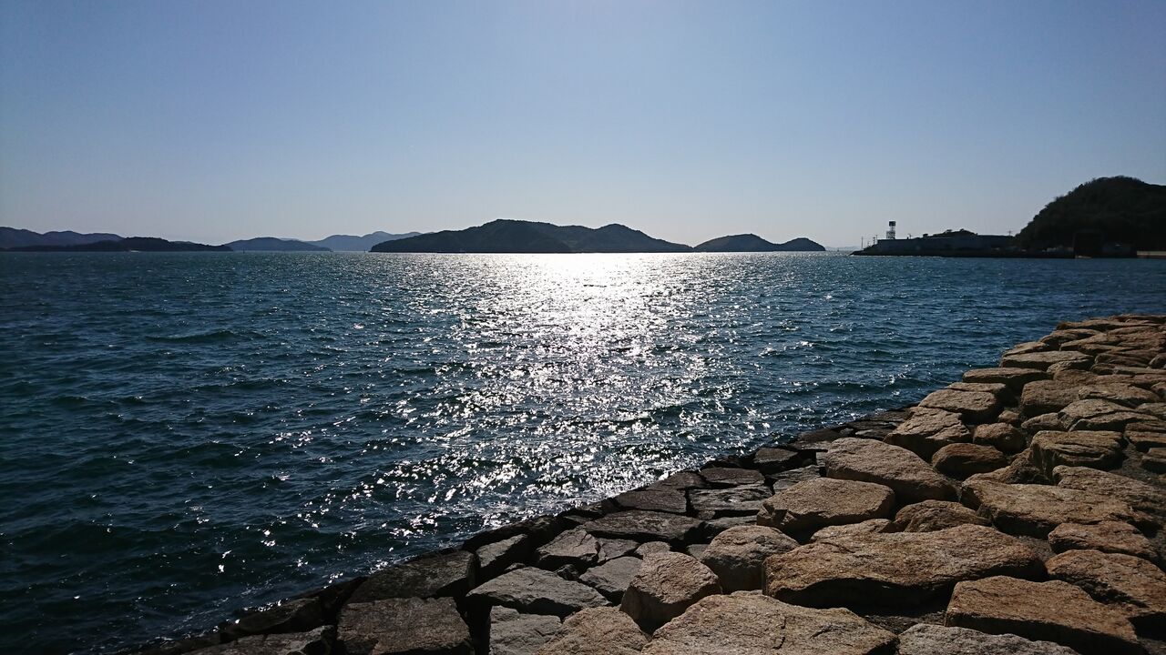 キラキラの海が見たくて瀬戸内へ バカと煙は高いところに登りたがる