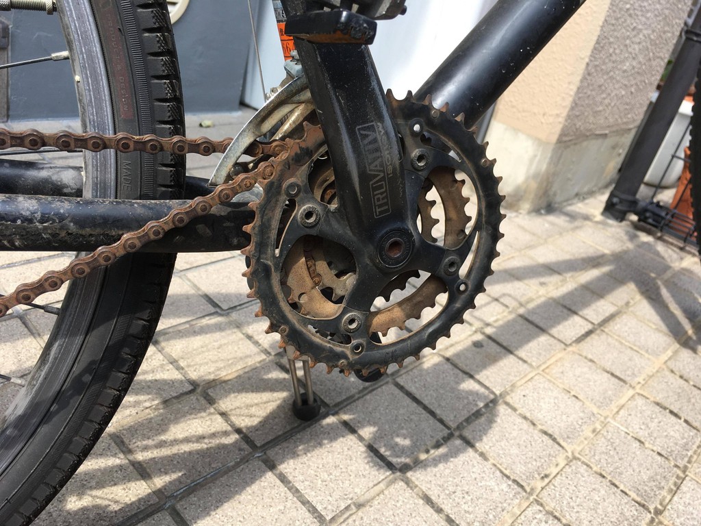 初心者 自転車のチェーンが絡まった 助けて チャリ足